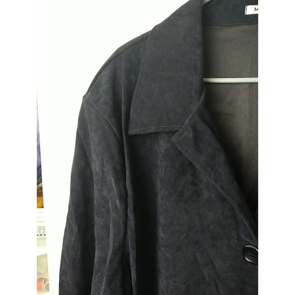 Mariano Dark Blue Three Button Front Long Sleeve Collared Blazer. Size 3X - Picture 3 of 13